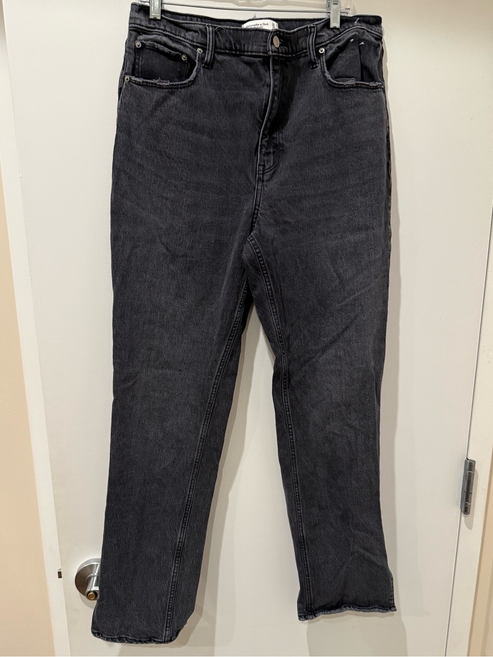 Abercrombie & Fitch The 90s Straight Ultra High Rise Jeans Black 32 14L